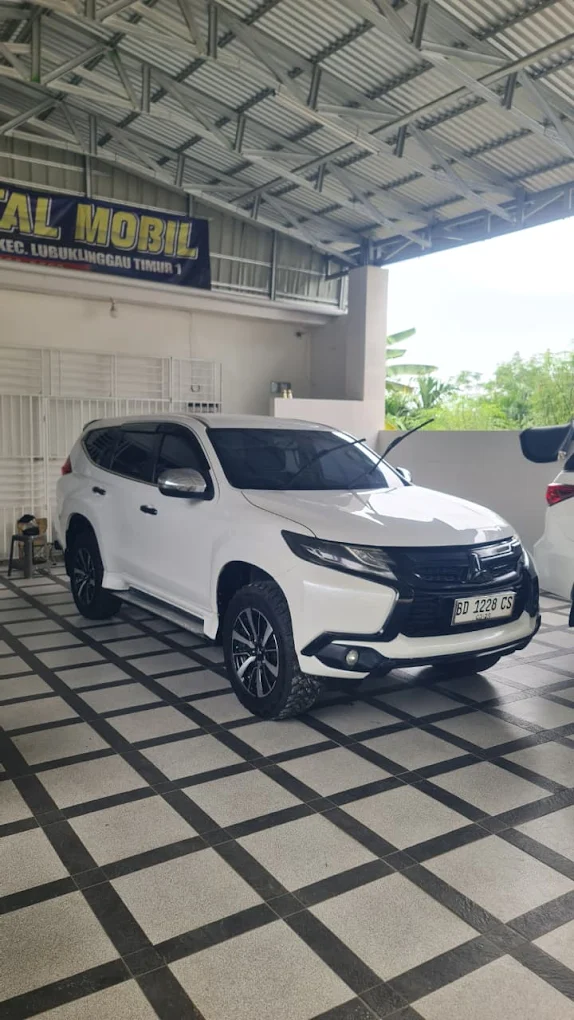 Galeri Raka Rent Car