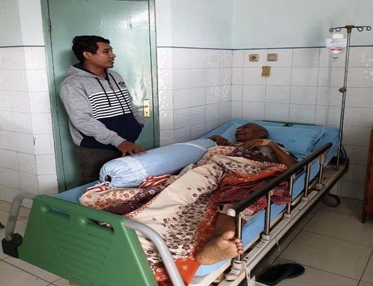 Dokumentasi perawat menjaga pasien di Semarang 2