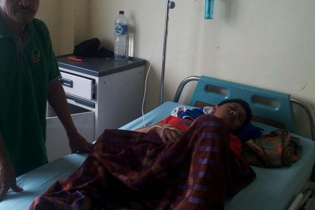 Dokumentasi perawat menjaga pasien di Semarang 9