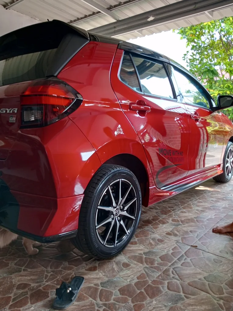 Galeri Raka Rent Car