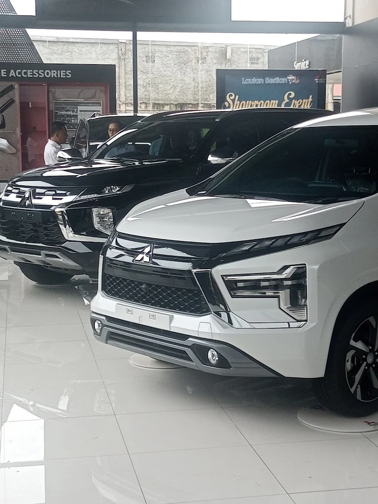 Galeri Raka Rent Car